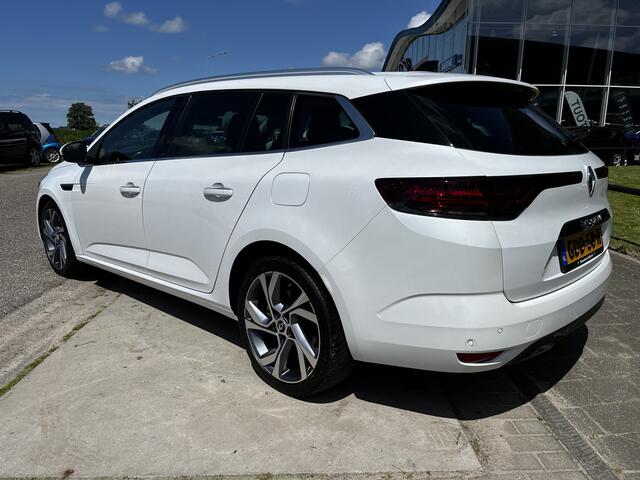Renault MEGANE Estate 1.6 E-Tech Plug-In Hybrid 160 PK R.S. Line / alcantara leder/ Gt velgen/Bose/ Camera / Head-up display /