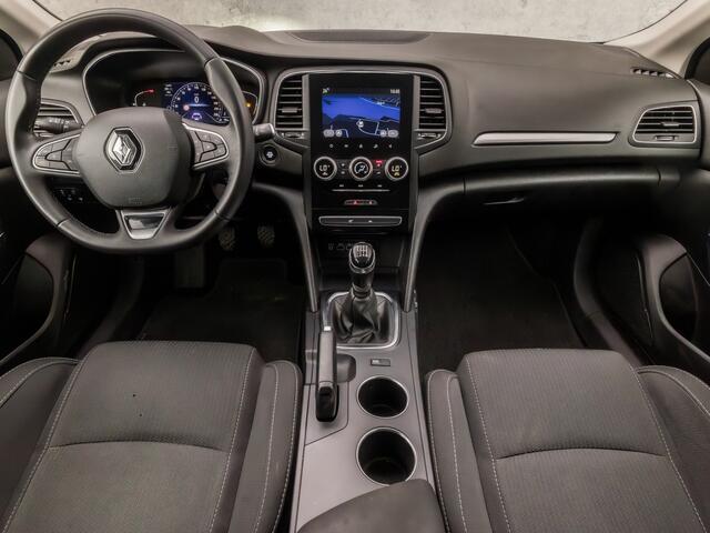 Renault MEGANE Estate 1.3 TCe Sport (APPLE CARPLAY, VIRTUAL COCKPIT, NAVIGATIE, CLIMATE, CAMERA, TREKHAAK, SPORTSTOELEN, PARKEERSENSOREN, KEYLESS, LED KOPLAMPEN, NIEUWSTAAT)