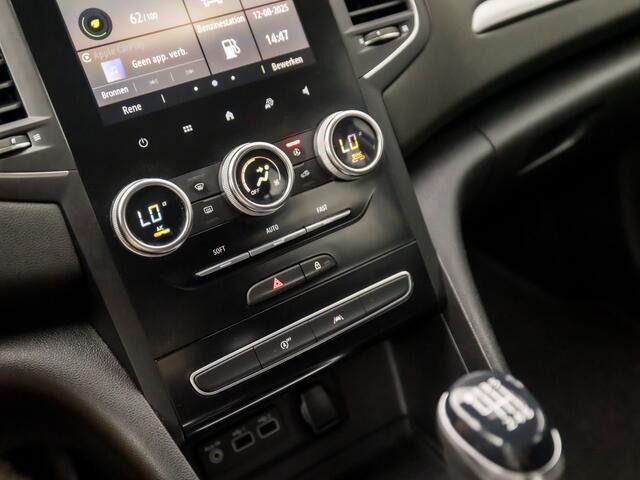 Renault MEGANE Estate 1.3 TCe Sport (APPLE CARPLAY, VIRTUAL COCKPIT, NAVIGATIE, CLIMATE, CAMERA, TREKHAAK, SPORTSTOELEN, PARKEERSENSOREN, KEYLESS, LED KOPLAMPEN, NIEUWSTAAT)