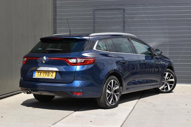 Renault MEGANE Estate TCe 140 Bose | TREKHAAK | CAMERA | STOELVERWARMING | NAVI | CRUISE CONTROL | CLIMATE CONTROL | PDC | LMV