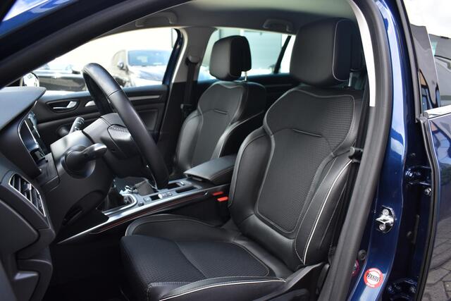 Renault MEGANE Estate TCe 140 Bose | TREKHAAK | CAMERA | STOELVERWARMING | NAVI | CRUISE CONTROL | CLIMATE CONTROL | PDC | LMV