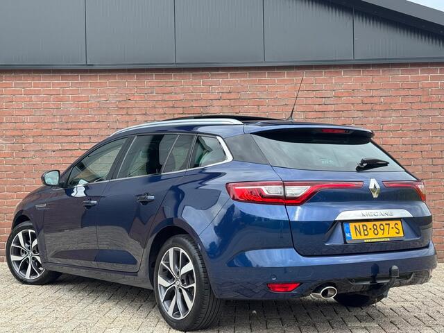 Renault MEGANE Estate 1.2 Bose | NL-AUTO! | PANO! | LEDER!