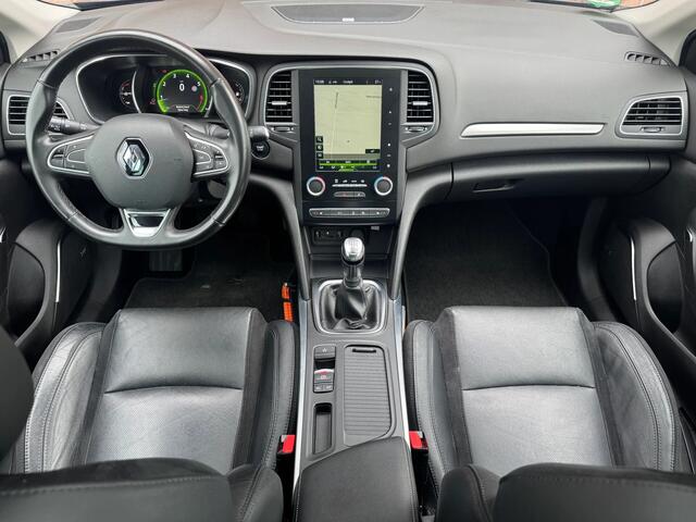 Renault MEGANE Estate 1.2 Bose | NL-AUTO! | PANO! | LEDER!