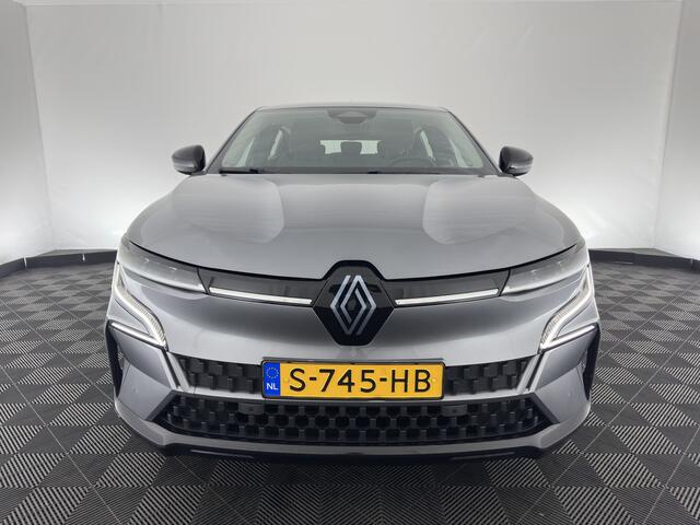 Renault MEGANE E-Tech EV60 Optimum Charge Evolution [ 3-Fase ] {SOH-92%} (INCL-BTW) Aut *FULL-LED | DIGI-COCKPIT | NAVI-FULLMAP | CAMERA | COMFORT-SEATS | KEYLESS | ECC | PDC | CRUISE | DAB | CARPLAY | SHIFT-PADDLES | LANE-ASSIST | 18''ALU*