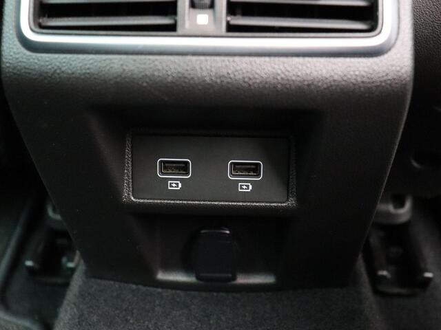 Renault MEGANE Estate 1.5 Blue dCi Intens | Head-Up Display | Panoramadak | Stoel en stuurwiel verwarming | Clima | Achteruitrijcamera.