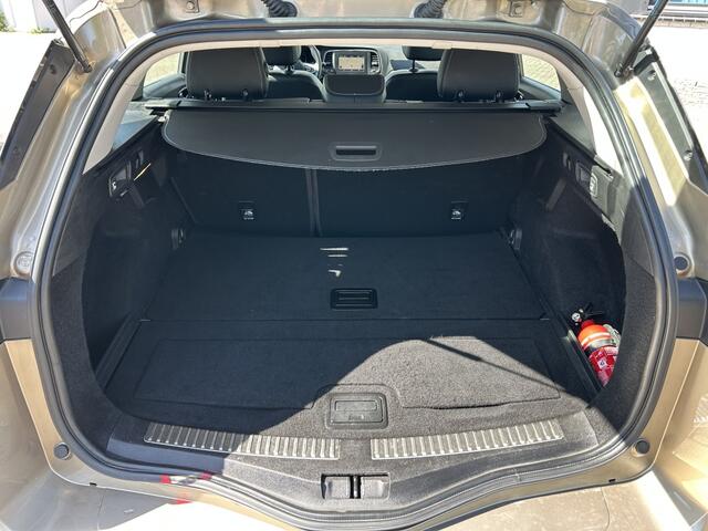 Renault MEGANE 1.2 TCe Limited NAVI PDC CRUISE CARPLAY.