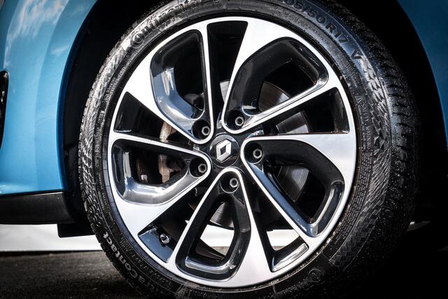 Renault MEGANE Estate 1.2 TCe Bose | Automaat | Schuifdak | Nw ketting | Cruise | Navi | PDC | Camera