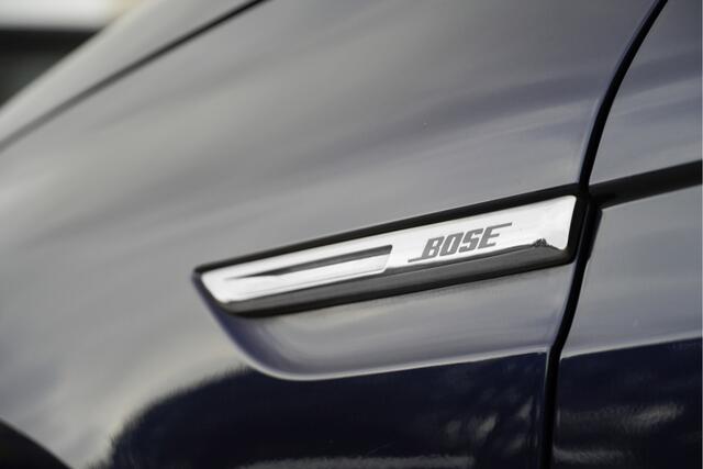 Renault MEGANE Estate 1.3 TCe 141PK! Bose BJ2019 Lmv 17" | Led | Pdc | Keyless entry | Achteruitrijcamera | Dashboard verlichting | Groot navi | Climate control | Cruise control | Extra getint glas