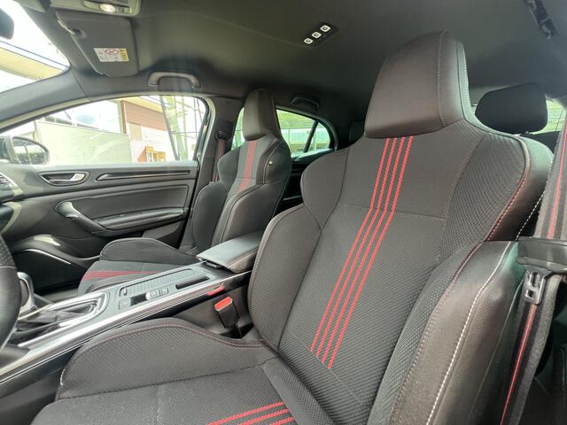 Renault MEGANE E-tech plug in hybrid 1.6 160PK R.S. Line / Dealer onderhouden / Bose / Adaptive Cruise /