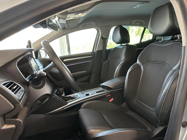 Renault MEGANE 1.3 TCe Intens NAVIGATIE | TREKHAAK | CAMERA | PARKEERSENSOREN