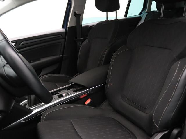 Renault MEGANE Estate TCe 115pk Limited Cruise | Climate | Carplay | Navi | Parkeersens. achter