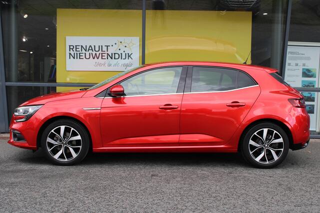 Renault MEGANE 1.3 TCe Bose | TREKHAAK | BLIND SPOT | CAMERA | PARKEERSENSOREN | CLIMATE CONTROL | CRUISE CONTROL | APPLE CARPLAY