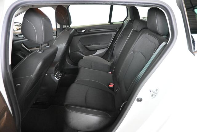 Renault MEGANE Estate 1.3 TCe Limited Clima Navigatie Trekhaak Goed Onderhouden! Inruil Mogelijk!