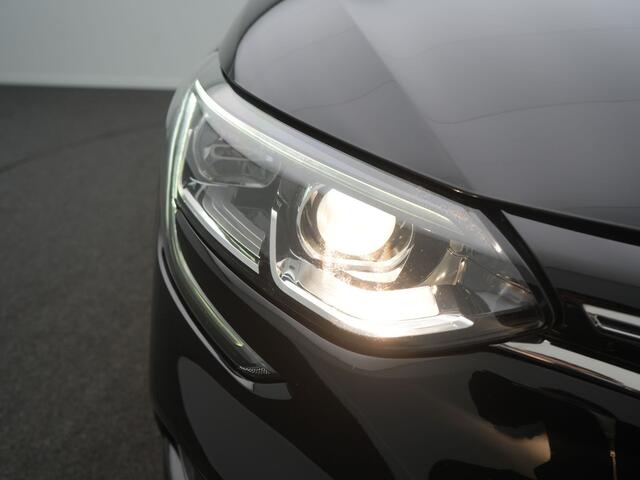 Renault MEGANE Estate TCe 130 EDC Intens - RIJKLAARPRIJS - Automaat - Achteruitrijcamera - Cruise Control - Dealeronderhouden