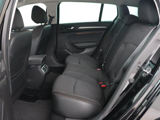 Renault MEGANE 1.3 TCe Limited | Automaat | Camera | Carplay | Navigatie | Keyless | Climate control | Bluetooth | 17'' | Cruise control