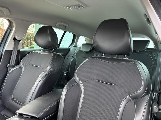 Renault MEGANE Estate 1.3 TCe 140 Techno | Trekhaak | Aanhangwagen geremd 1700kg |