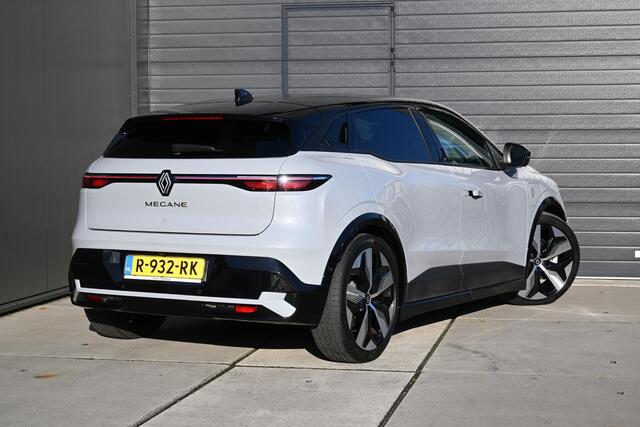 Renault MEGANE E-Tech EV60 Optimum Charge Techno | WARMTEPOMP | 360 CAMERA | STUUR/STOELVERWARMING | NAVI | ADAPT. CRUISE CONTROL | APPLECARPLAY/ANDROIDAUTO | CLIMATE CONTROL | PDC | LMV