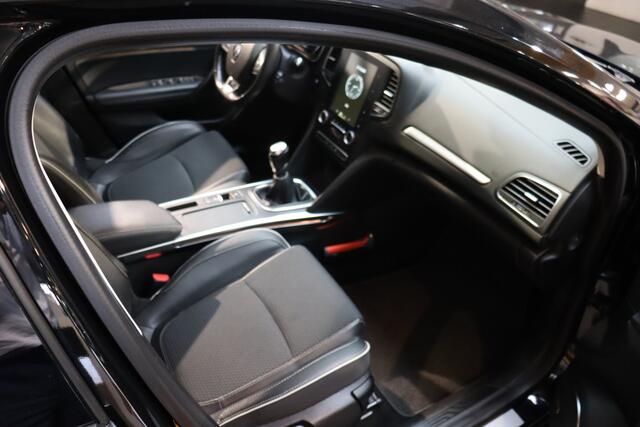 Renault MEGANE Estate TCe 140pk Bose