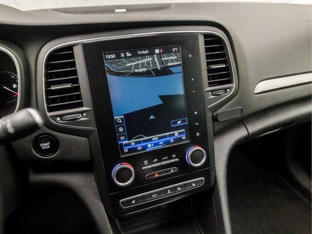 Renault MEGANE Estate 1.2 TCe Signature Bose Sport (VIRTUAL COCKPIT, APPLE CARPLAY, GROOT NAVI, STUUR/STOELVERWARMING, HEAD-UP DISPLAY, BOSE AUDIO, LEDER, CAMERA, KEYLESS, MASSAGE, LED KOPLAMPEN, NIEUWSTAAT)