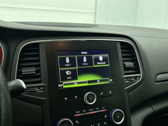 Renault MEGANE 1.2 TCe Limited Navi, DAB, nette auto !