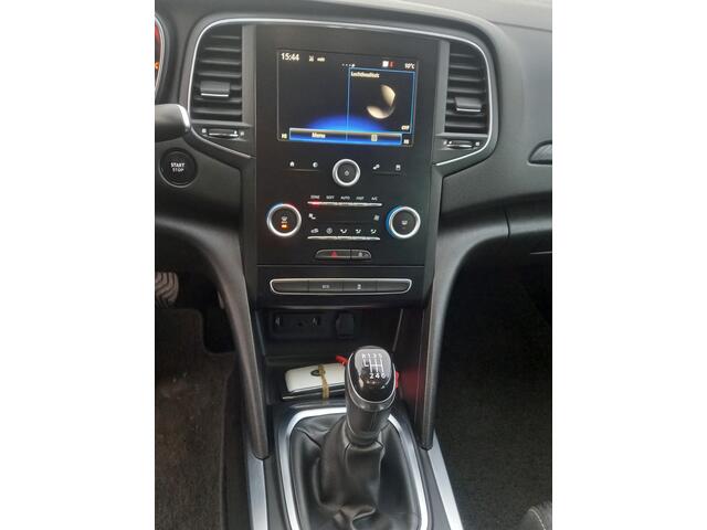 Renault MEGANE Estate 1.2 TCe Limited