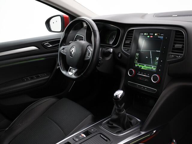 Renault MEGANE 1.2 TCe 130 PK BOSE 5-DRS + GROOT SCHERM | CAMERA | WEGKL. TREKHAAK | MASSAGE | SFEERVERLICHTING