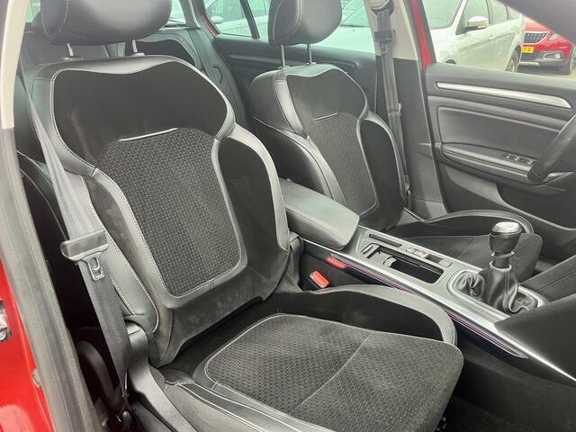 Renault MEGANE 1.3 TCe 140PK GT-Line Pano Navi Camera Trekhaak Keyless
