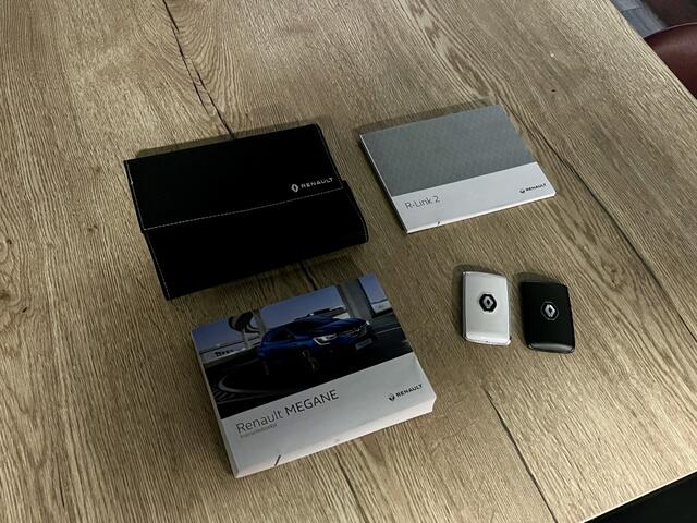 Renault MEGANE 1.3 TCe 140PK GT-Line Pano Navi Camera Trekhaak Keyless