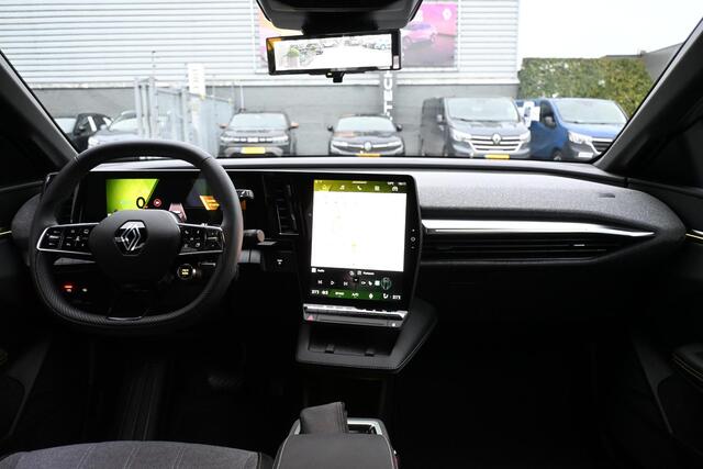 Renault MEGANE E-Tech comfort range techno 60 kWh | 360 CAMERA | STUURVERWARMING | NAVI | ADAPT. CRUISE CONTROL | APPLECARPLAY/ANDROIDAUTO | CLIMATE CONTROL | PDC | LMV