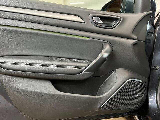 Renault MEGANE Estate 1.3 TCe Bose + DEALER ONDERHOUDEN + MASSAGESTOEL