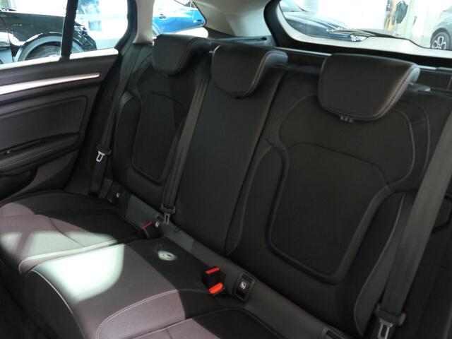 Renault MEGANE Estate 1.3 TCe Intens Dode hoek - Trekhaak - Headup display - Parkeerassistent