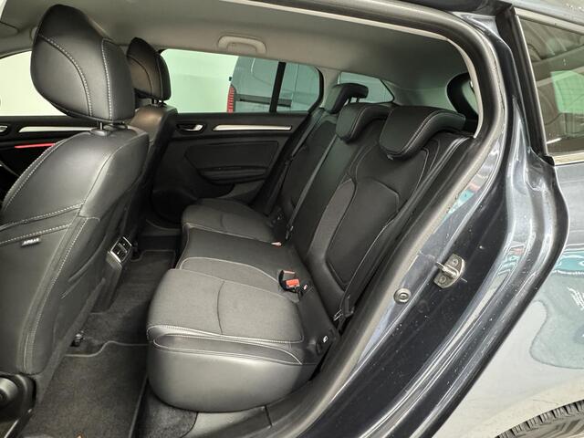 Renault MEGANE Estate 1.3 TCe 140 Techno | Trekhaak | All-Season Banden | Achteruitrijcamera | Navigatie |