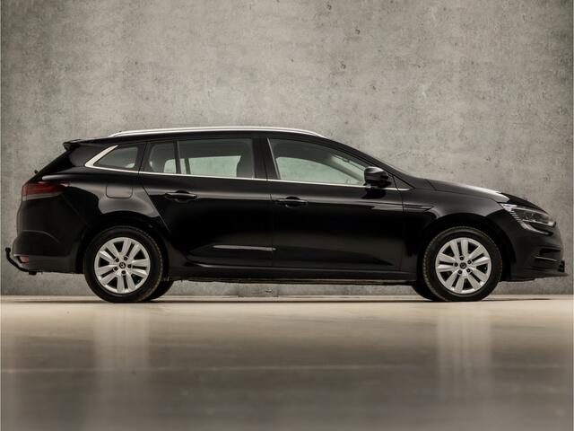 Renault MEGANE Estate 1.3 TCe Sport Deluxe (VIRTUAL COCKPIT, APPLE CARPLAY, GROOT NAVI, SPORTSTOELEN, CAMERA, LED KOPLAMPEN, TREKHAAK, DAB+, NIEUWSTAAT)