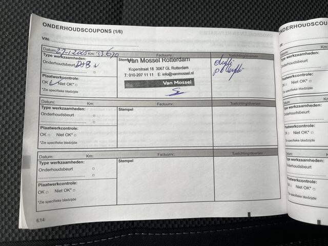 Renault MEGANE Estate 1.3 TCe 140 PK Equilibre / AppleCarplay - Android Auto / Keyless / Climate / PDC V+A /