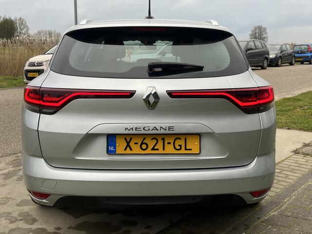 Renault MEGANE Estate 1.3 TCe 140 PK Equilibre / AppleCarplay - Android Auto / Keyless / Climate / PDC V+A /