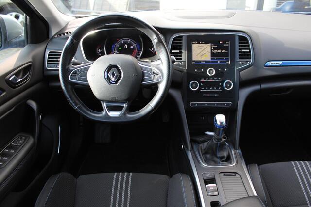 Renault MEGANE Estate 1.2 TCe GT Line TCE 130 RLINK 9.3INCH,1650KG TRGEWICHT,STLVERW,PDC