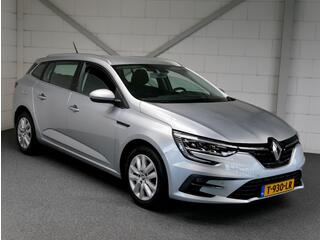 renault-megane-estate-1.3-tce-140-e