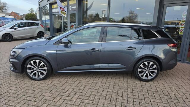 Renault MEGANE Estate 1.3 TCe 140 Techno * 6 Bak *Keyless entry/ Start*Head-up display*Achteruitrijcamera*Lederen bekleding**Navigatie** BOVAG Garantie