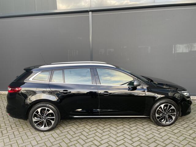 Renault MEGANE Estate 1.5 dCi Zen Automaat - Airco - Cruise control - Parkeersensoren voor en achter - Dakrails - Bluetooth - Navigatie full map - Stuur multifunctioneel - Stuur leder - Mistlampen voor - elektrische ramen voo