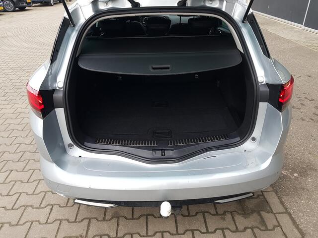 Renault MEGANE Estate 1.3 TCe Intens