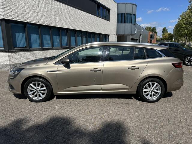 Renault MEGANE Estate 1.2 TCe Limited NAVI PDC CRUISE CARPLAY.