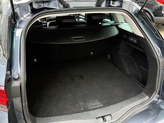 Renault MEGANE Estate 1.3 TCe 140 Techno | Trekhaak | Automaat | Navigatie | Camera | Dealer Onderhouden