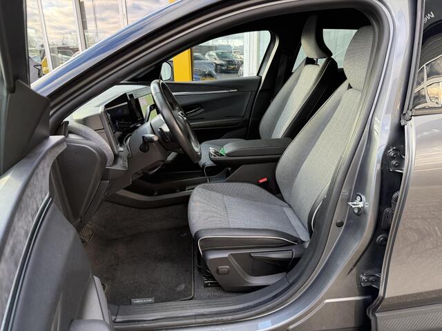Renault MEGANE E-Tech EV60 Optimum Charge Techno | NAP | Eerste eigenaar | TREKHAAK | Navigatie Google | Dodehoek detectie | Pack Winter | Achteruitrijcamera | DAB | LED |