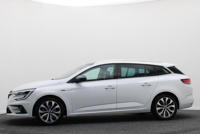 Renault MEGANE Estate 1.6 E-Tech Plug-In Hybrid 160 R.S. Line Leer, Schuif-/Kanteldak, Apple Carplay, BOSE, Trekhaak, Camera