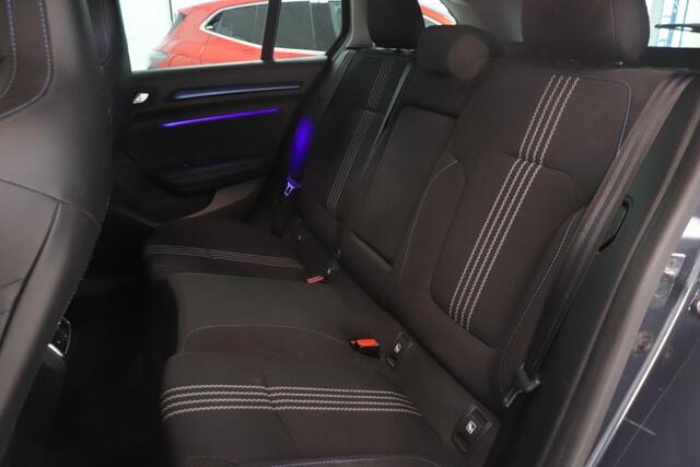 Renault MEGANE Estate 1.2 TCe GT-Line 130 Pk. | Camera | Trekhaak | Adaptieve cruise control | Navigatie | Sportstoelen | LED verlichting |