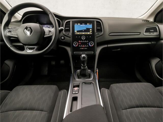 Renault MEGANE 1.3 TCe Sport (APPLE CARPLAY, NAVIGATIE, CLIMATE, GETINT GLAS, SPORTSTOELEN, PARKEERSENSOREN, KEYLESS, NIEUWSTAAT)