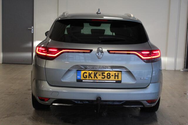 Renault MEGANE Estate 1.6 E-Tech Plug-In Hybrid 160 Business Edition One. AUTOMAAT ! Bloedmooie, chique wagen ! Head-up Display, Camera Achter, 18" lm velgen, Stoel- en stuurwiel verwarming, Trekhaak, Navigatie, Telefoonvoorb., Metallic lak, LED verl. etc.