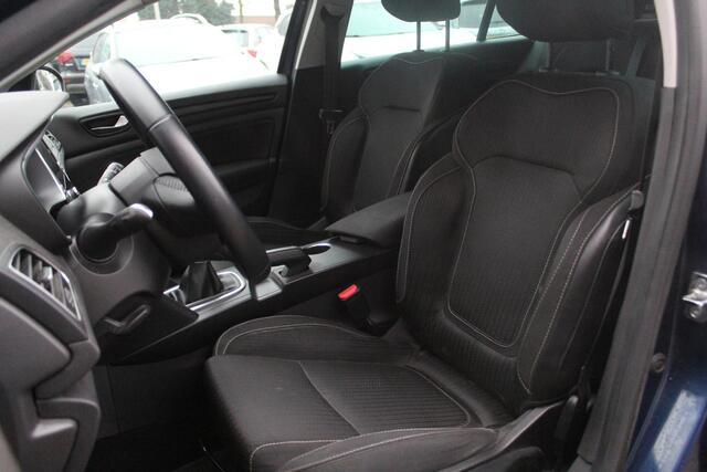 Renault MEGANE Estate 1.2 TCe Limited