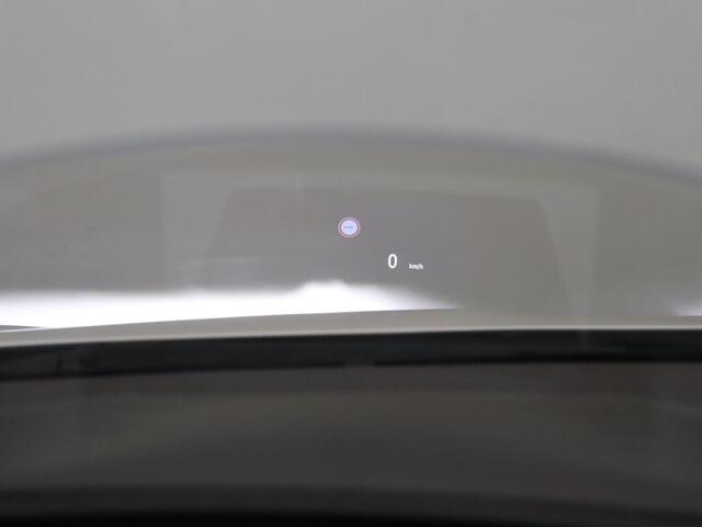 Renault MEGANE Estate 140pk TCe Intens BOSE | Head-Up | Camera | Adapt. Cruise | Parkeersens. v+a