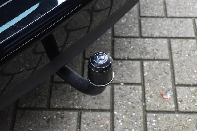 Renault MEGANE Estate TCe 140 EDC Techno | AUTOMAAT | TREKHAAK | CAMERA | NAVI | CRUISE CONTROL | ALL-SEASONBANDEN | CLIMATE CONTROL | PDC | LMV